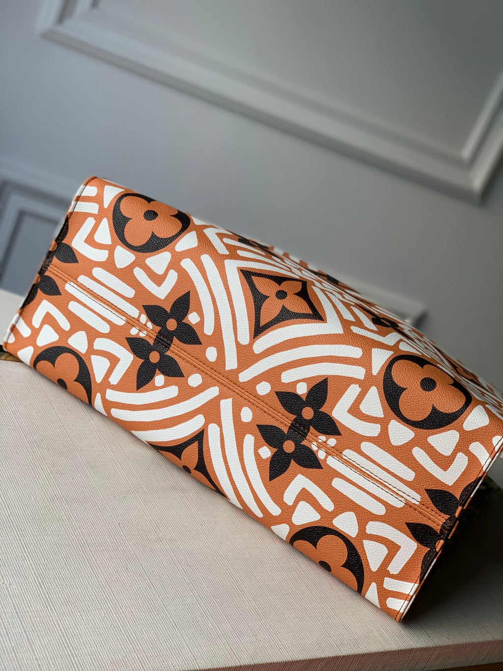 LOUIS VUITTON CRAFTY ONTHEGO GM 41 CARAMEL AND CREAM MONOGRAM GIANT CANVAS