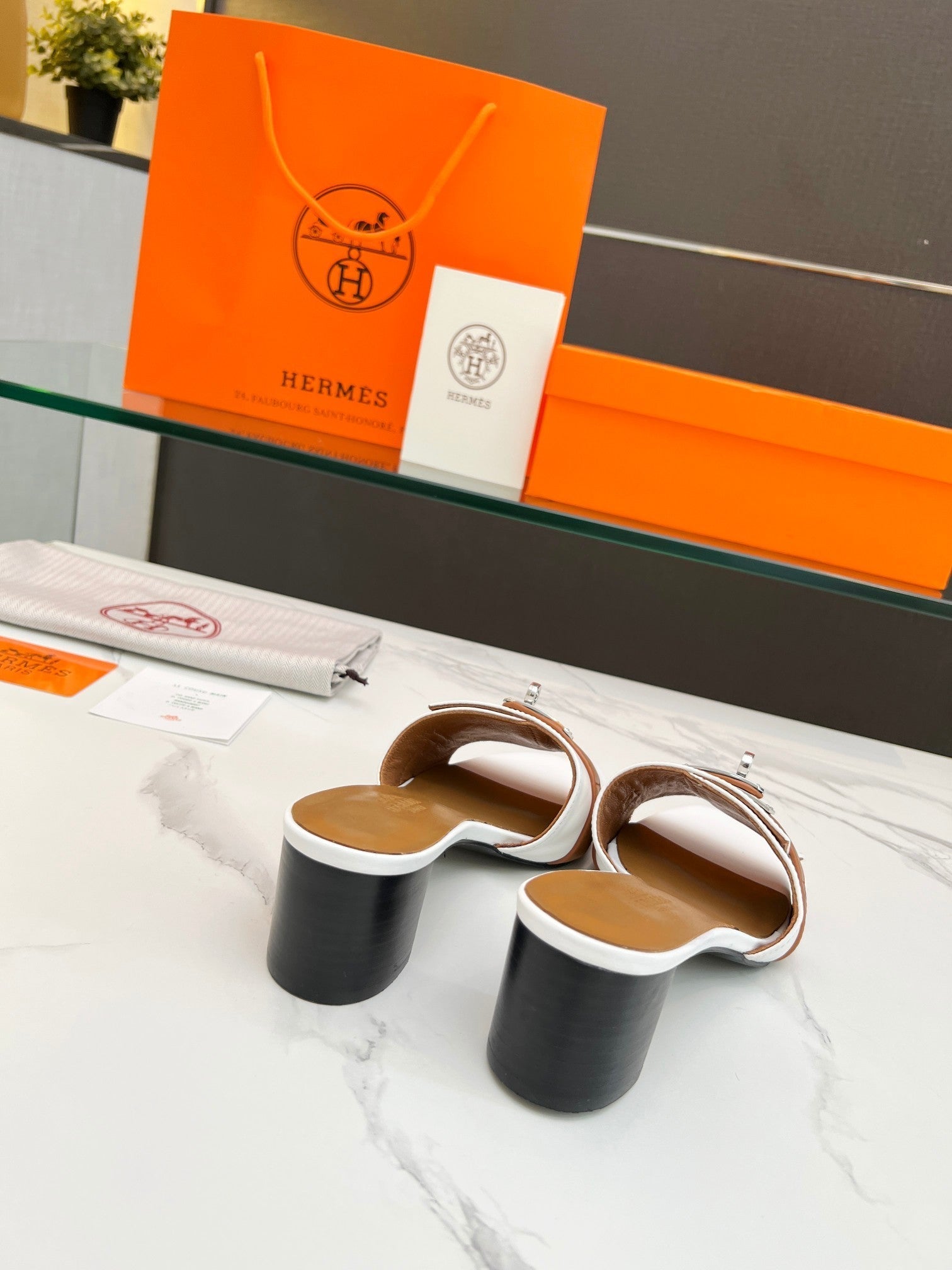 HERMES Gigi 50 Sandal White Tan Calfskin