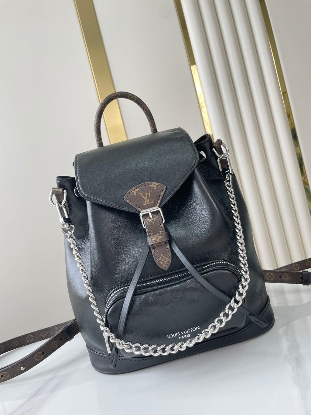 LOUIS VUITTON MONTSOURIS VIBE PM BACKPACK 30 IN BLACK LAMBSKIN SILVER CHAIN