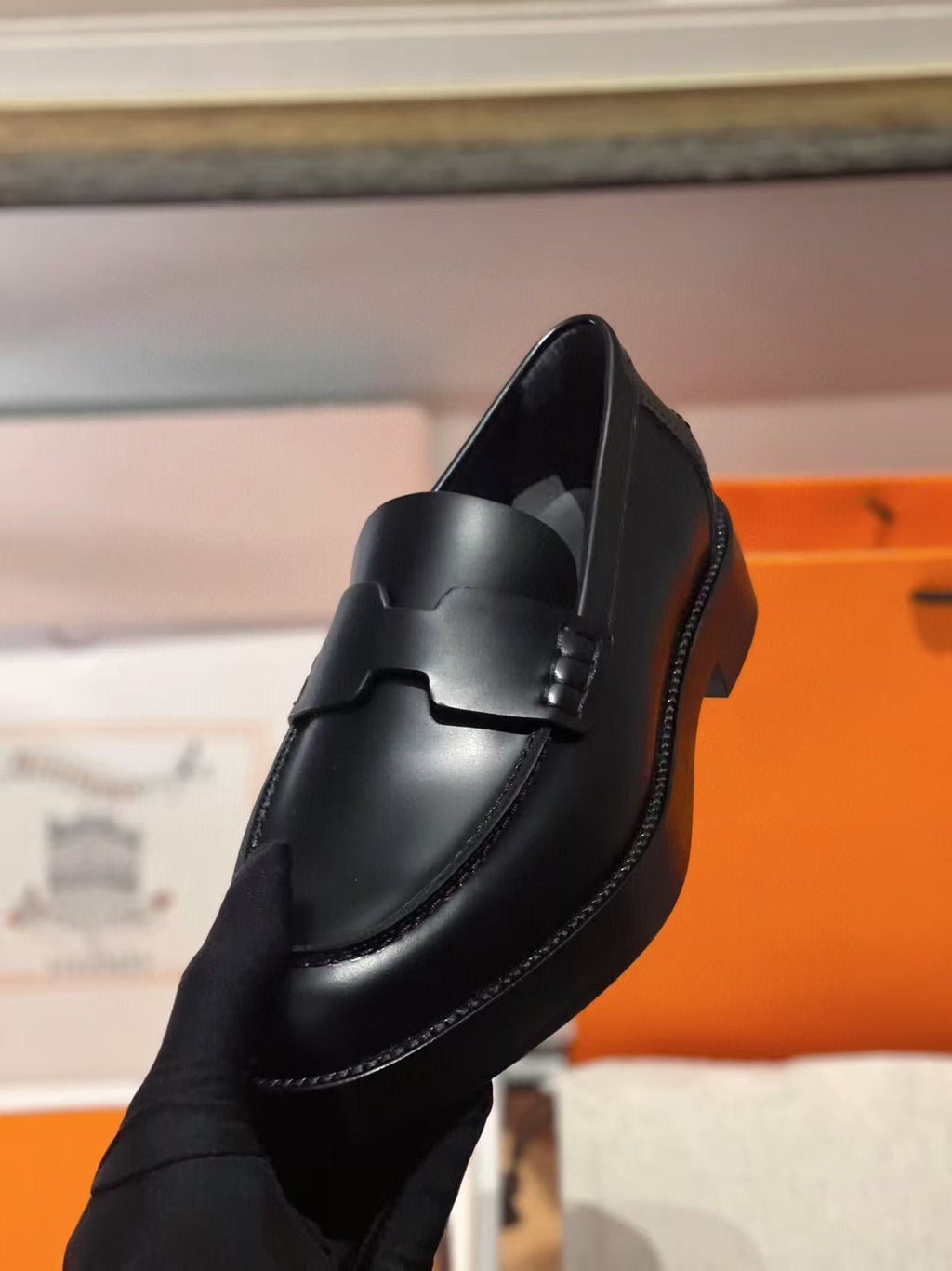 HERMES PARIS LOAFERS IN BLACK CALFSKIN WITH CLASSIC PENNY STRAP DESIGN