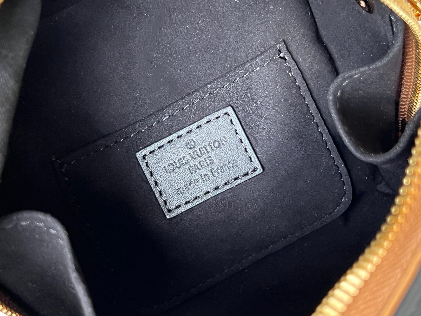 LOUIS VUITTON LV 25S JUST IN CASE 14 IN BROWN MONOGRAM CANVAS LEATHER TRIM BLACK