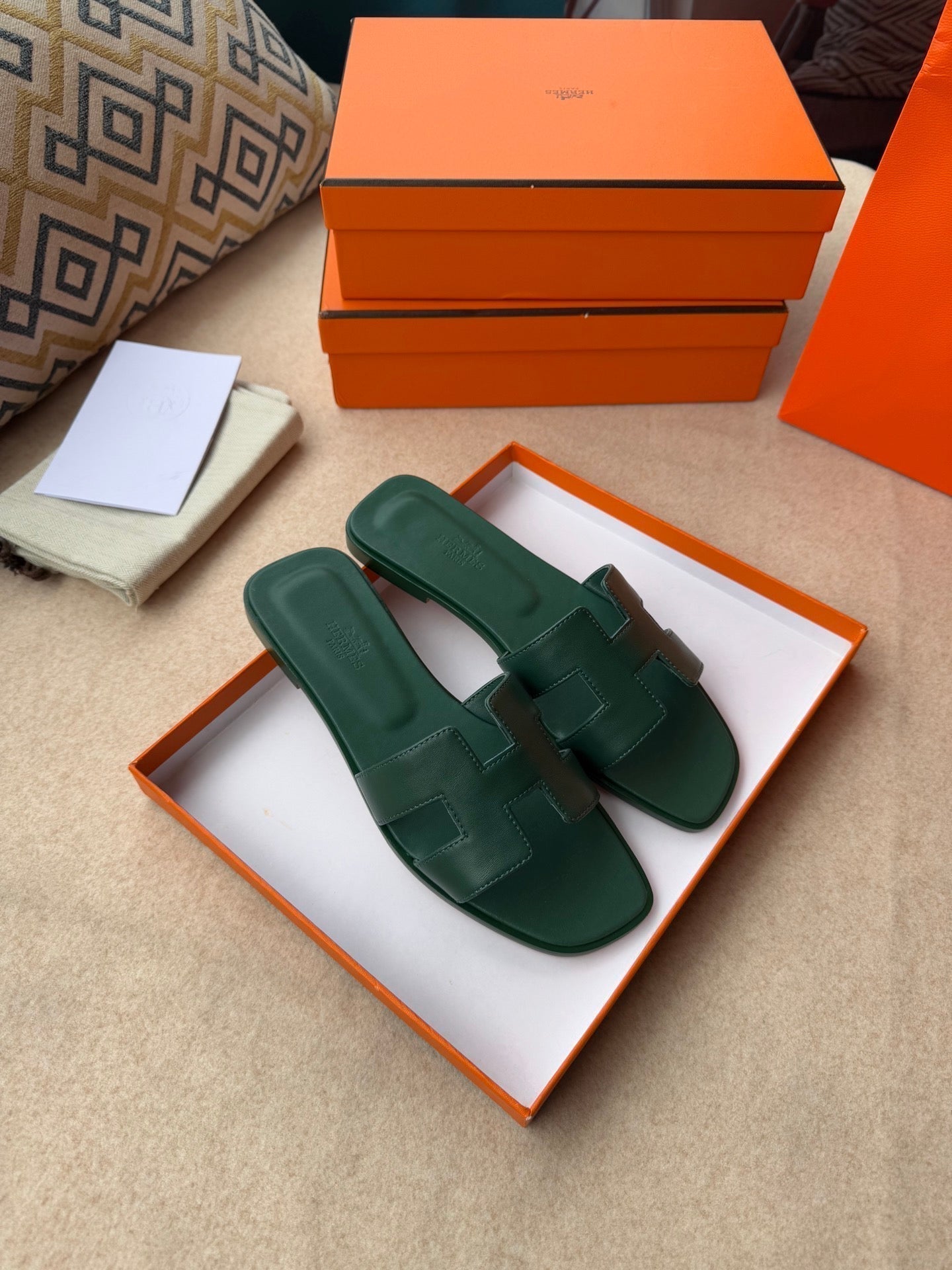 HERMES 0RAN SANDALS IN FOREST GREEN CALFSKIN
