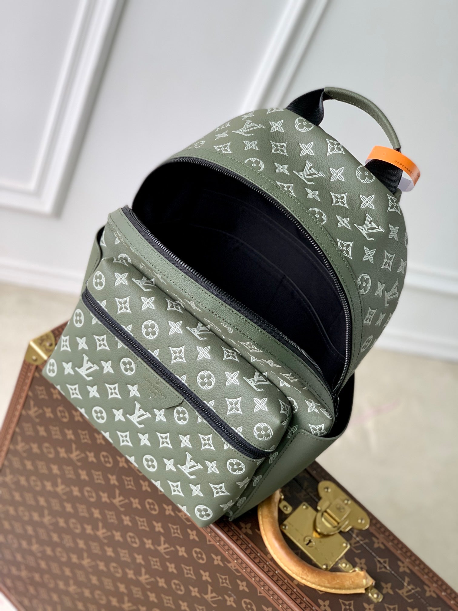 LOUIS VUITTON DISCOVERY PM BACKPACK 38 IN OLIVE GREEN MONOGRAM LAMBSKIN