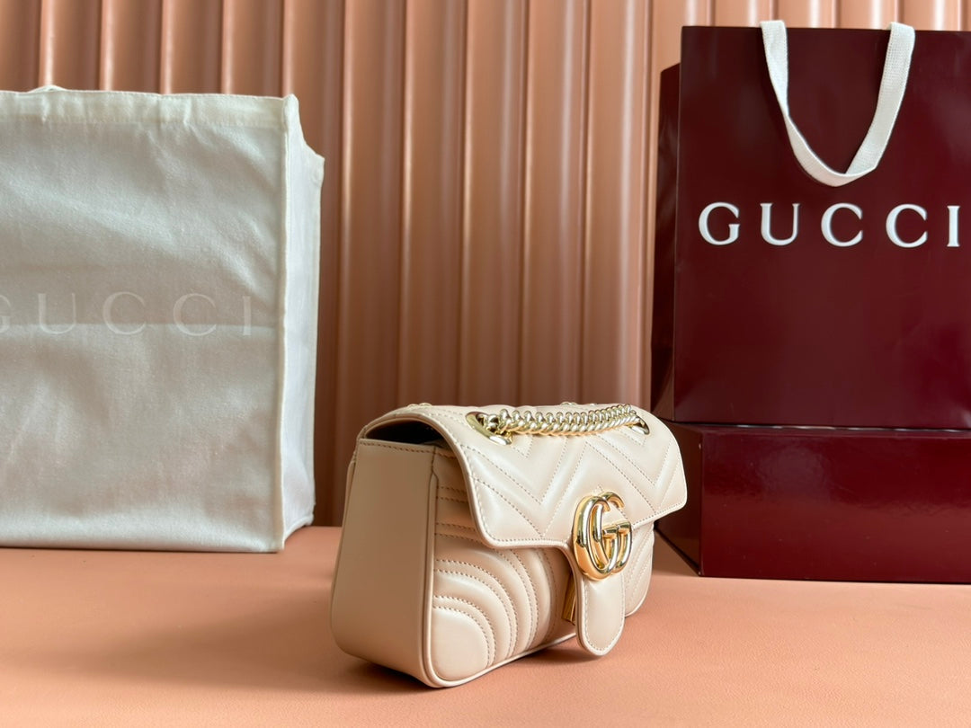 GUCCI MARMONT MEDIUM SHOUDER BAG 23 IN LIGHT BEIGE CALFSKIN