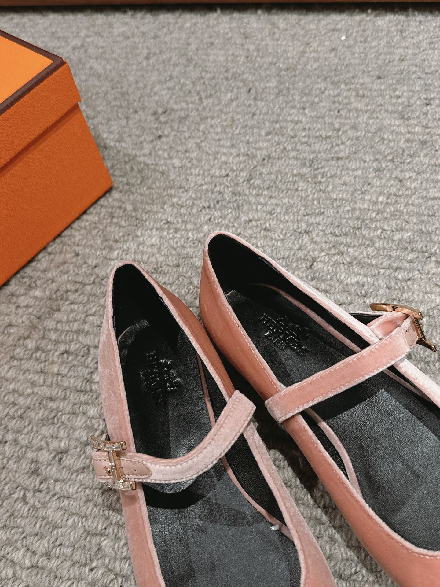 HERMES JANE BALLET FLAT PEACHY PINK VELVET